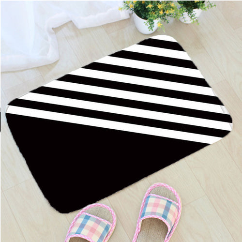 Black and White Geometric Bath Mat